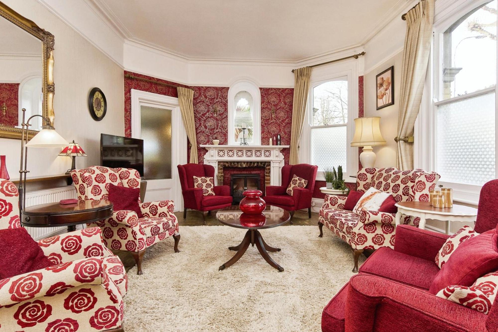 Foxhills Of 5*